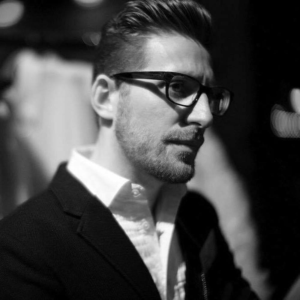 Meet your Posher, Alex